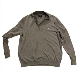 Vineyard Vines gray large three quarter zip excellent condition!